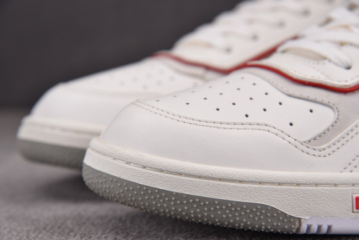 B27 SNEAKER