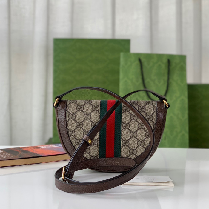 G*u*i1 bag-20*13.5*4cm