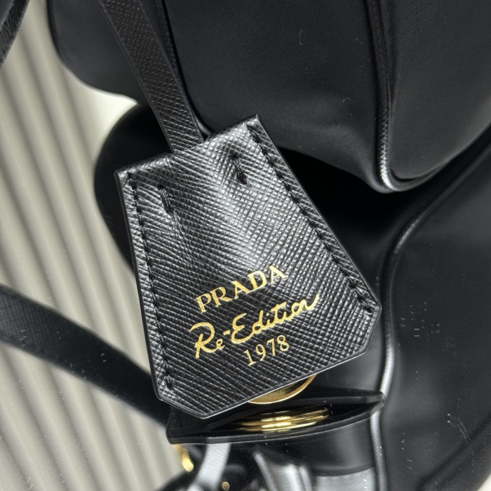 Prad* Bag-21*17*8cm