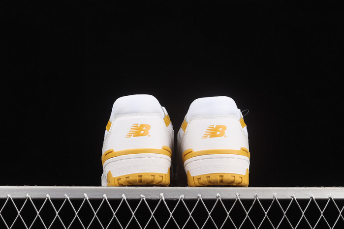New Balance 550 Sea Salt Varsity Gold BB550LA1
