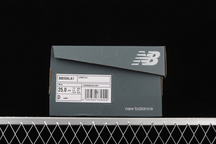 New Balance 550 Sea Salt Varsity Gold BB550LA1