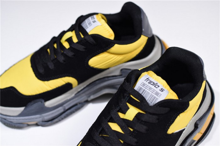 Balen Triple-S Sneaker 2.0 52403 W09T 212