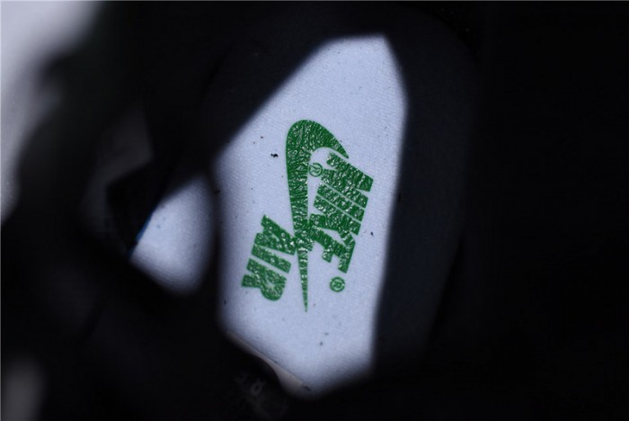 Air Jordan 1 Retro High Pine Green 555088-302