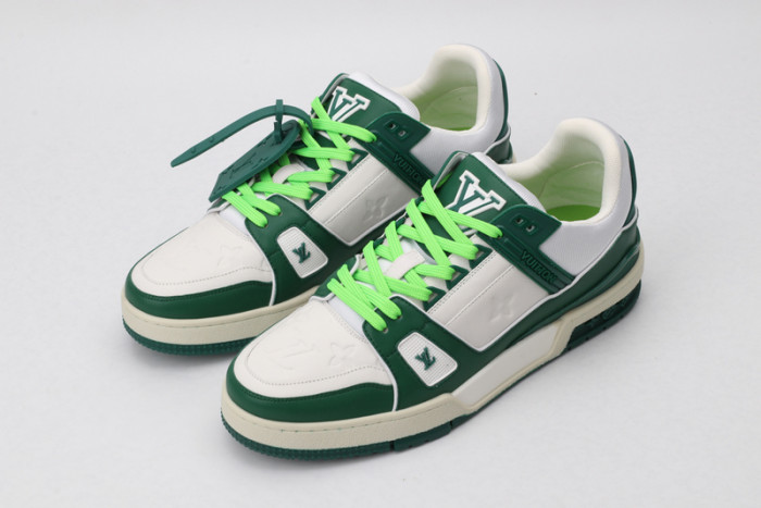 L1VV TRAINER