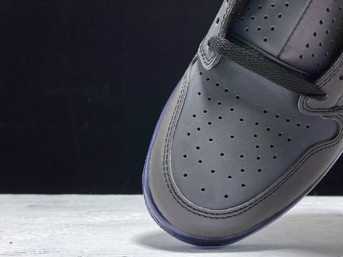 Air Jordan 1 Retro High Zoom Fearless BV0006-900