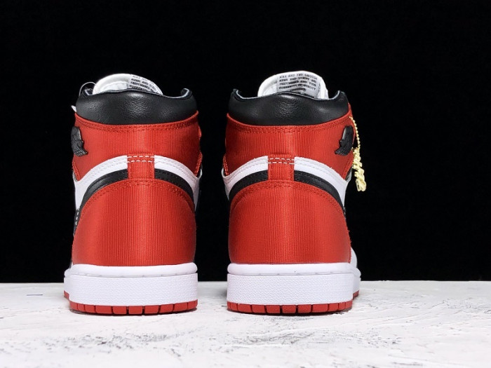 Air Jordan 1 Retro High Satin Black Toe CD0461-016