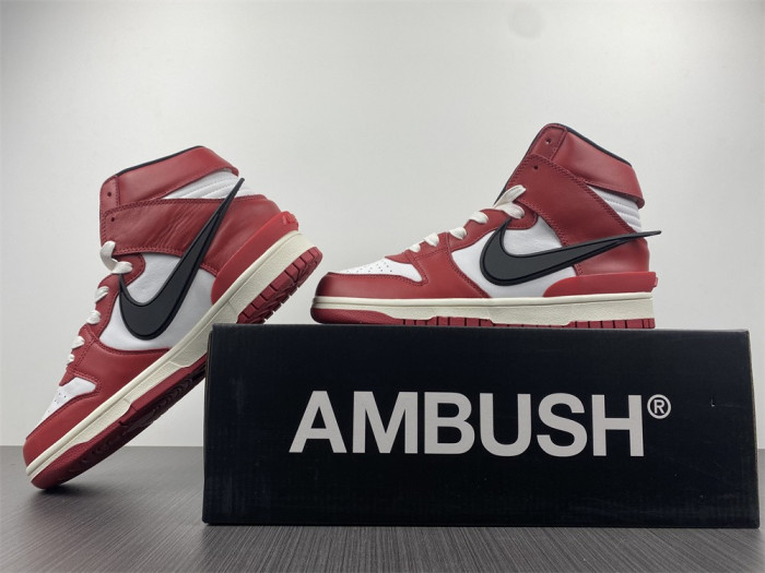 AMBUSH x NK SB Dunk High Chicago CU7544-102