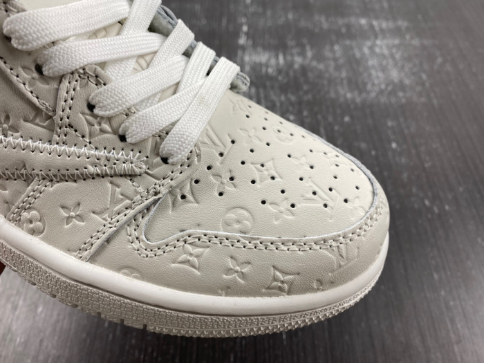 OFF-WHITE x Travis Scott x Air Jordan 1 Low OG