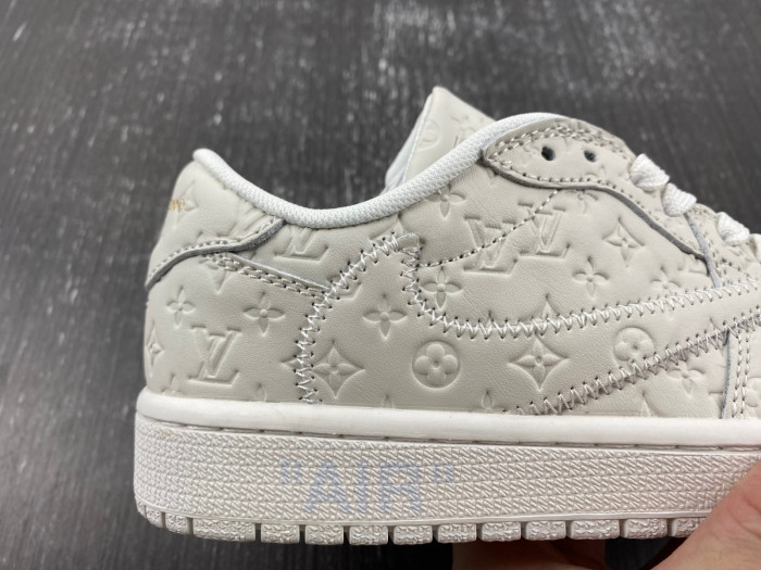 OFF-WHITE x Travis Scott x Air Jordan 1 Low OG