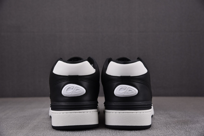 D1OR B57 Shoes
