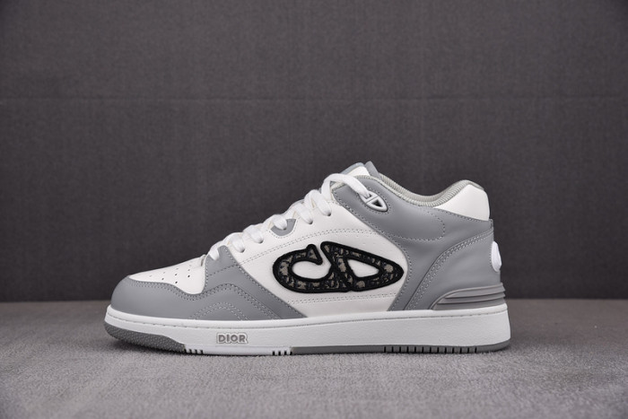 D1OR B57 Shoes