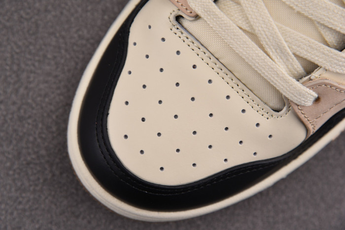 D1OR B57 Shoes