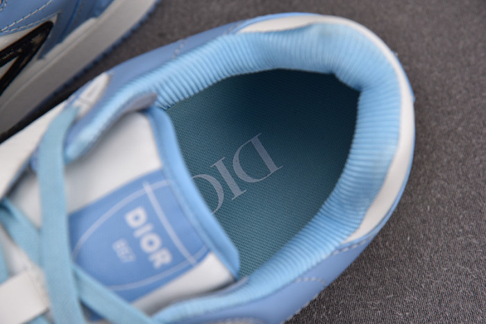 D1OR B57 Shoes