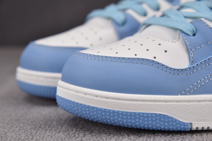 D1OR B57 Shoes