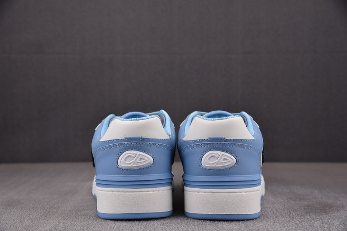 D1OR B57 Shoes