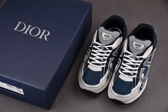 D1OR B30 Sneakers