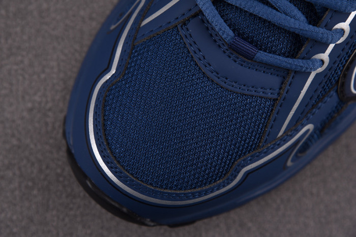 D1OR B30 Sneakers