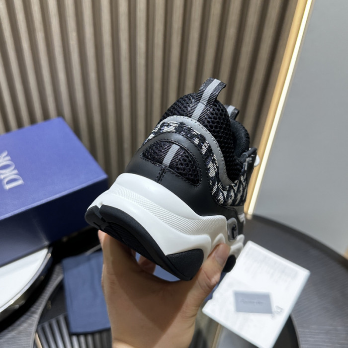 B22 TRAINER SNEAKER