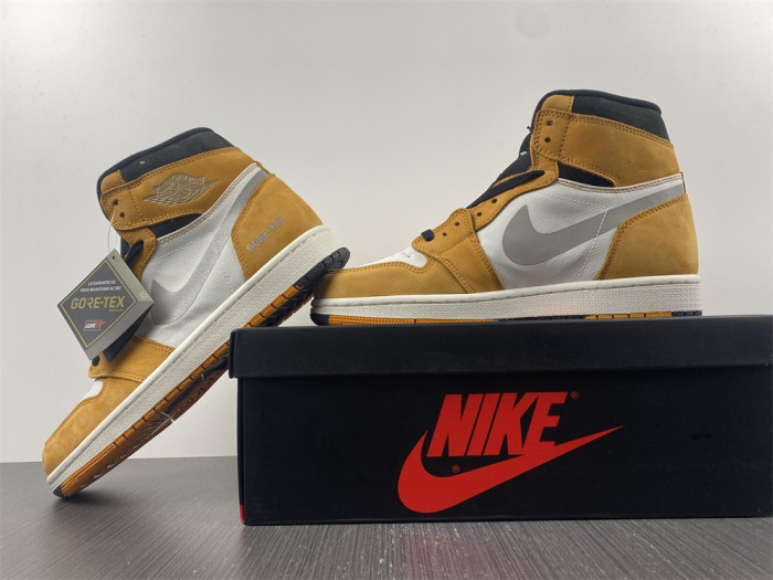 Air Jordan 1 High Element Gore-Tex Light Curry Jordan 1 DB2889-700