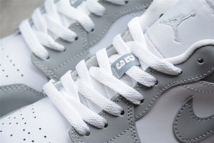 Air Jordan 1 Low Wolf Grey (W) DC0774-105