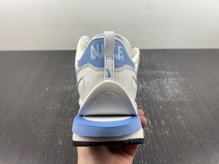 Nike Sacai x VaporWaffle “white blue ” DD1875-102
