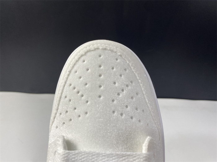Dover Street Market (DSM) x Nike Dunk Low DH2686-100