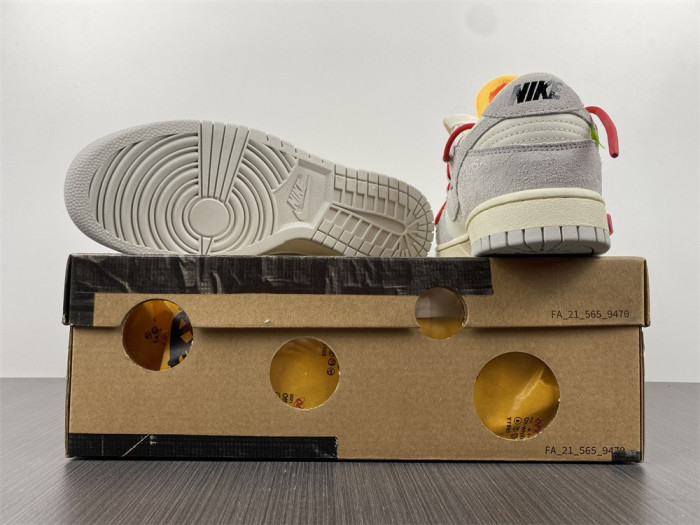 OF X Nike Dunk Low Lot 40 of 50 DJ0950-103