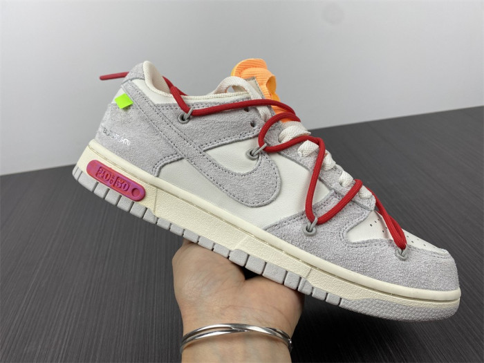 OF X Nike Dunk Low Lot 40 of 50 DJ0950-103