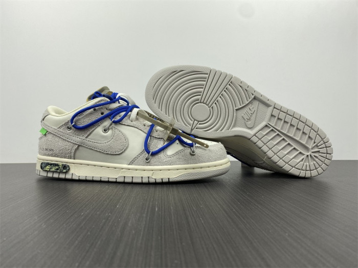 OF X Nike Dunk Low Lot 32 of 50 DJ0950-104