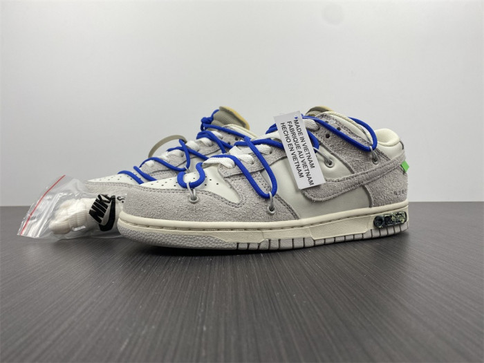OF X Nike Dunk Low Lot 32 of 50 DJ0950-104