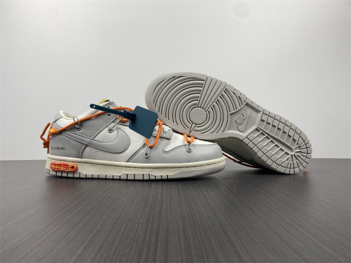 OF X Nike Dunk Low Lot 44 of 50 DM1602-104