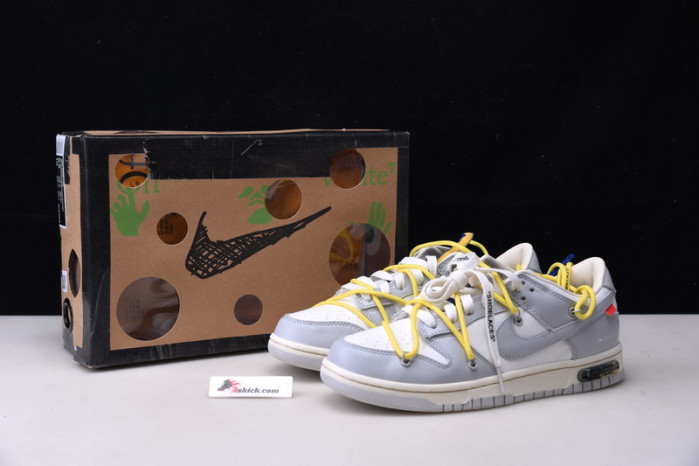 OF X Nike Dunk Low Lot 27 of 50 DM1602-120