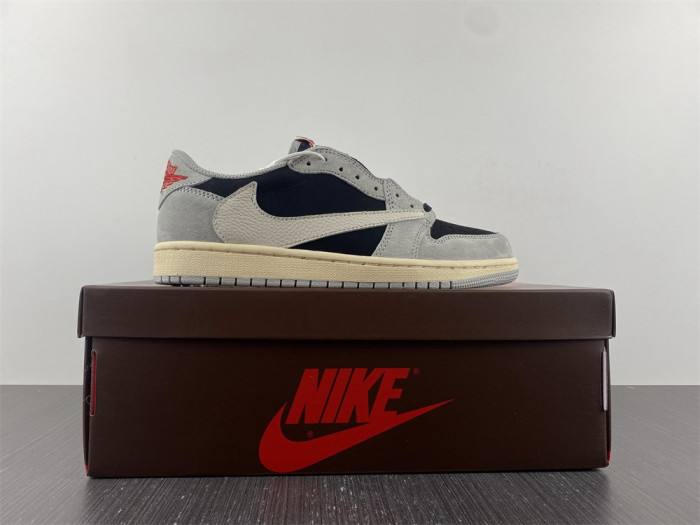 Travis Scott x Air Jordan 1 Low OG DM7866-010