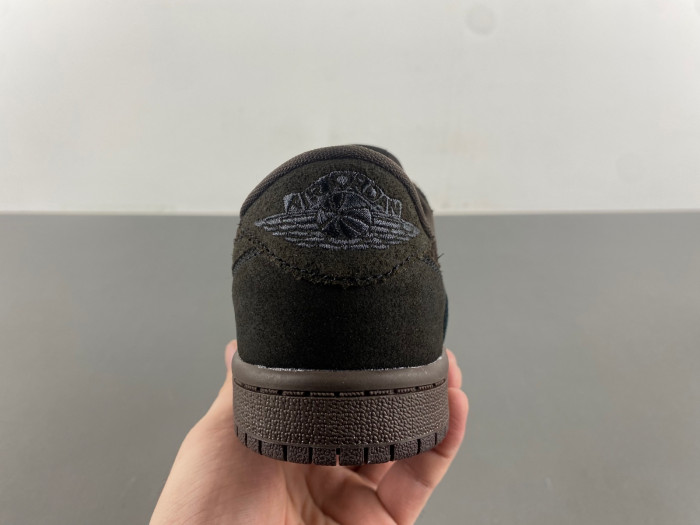 Travis Scott x Air Jordan 1 Low OG “Velvet Brown” DM7866-202.