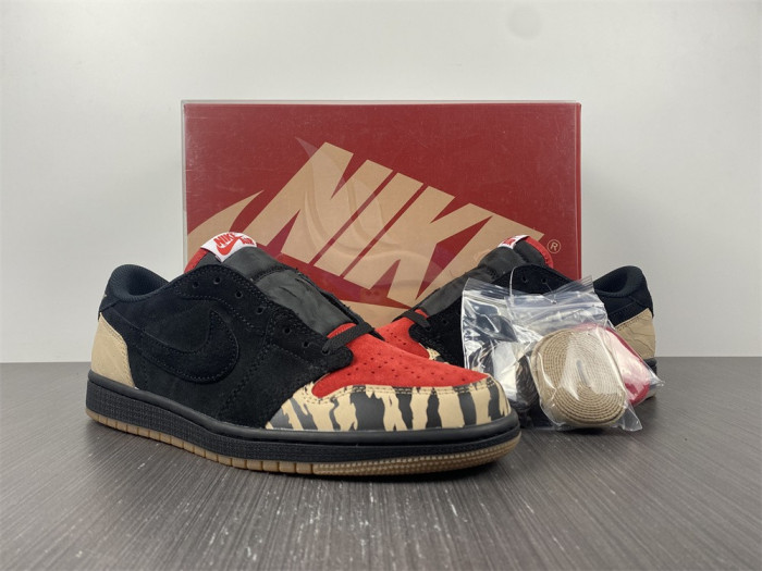 Air Jordan 1 Retro Low OG SP SoleFly DN3400-001