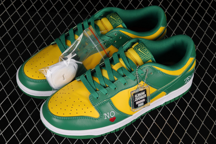 NIKE SB DUNK X SUPREM3 DO7412-983