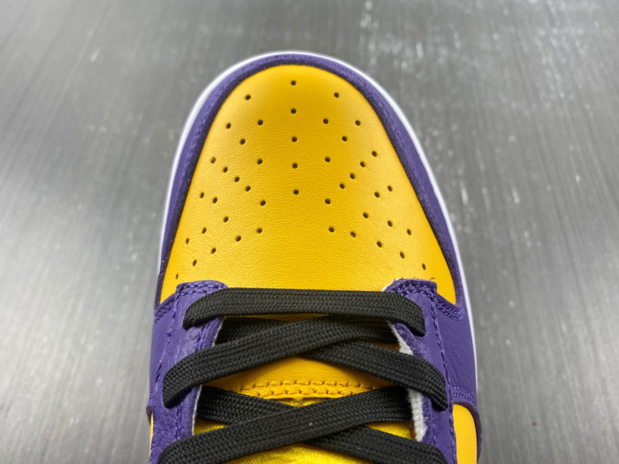 Nike Dunk Low LX Lisa Leslie DO9581-500
