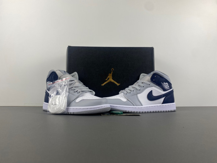 Air Jordan 1 Mid Wolf Grey Midnight Navy DQ8426-104