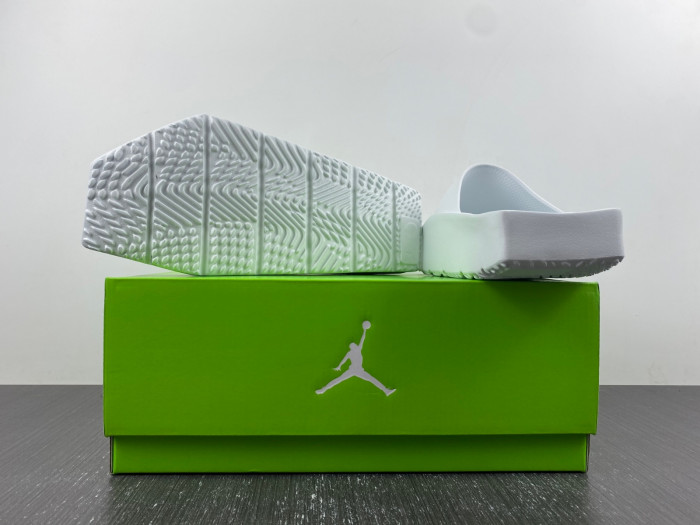 Jordan Hex Mule WMNS “Off White” DQ8992-100