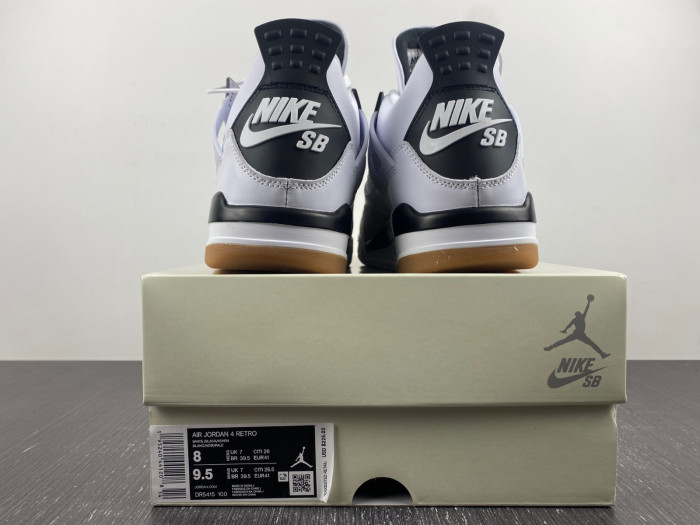 Air Jordan 4 Retro white grey black