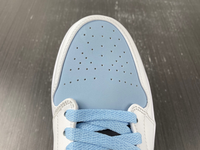 Air Jordan 1 Mid SE Ice Blue DV1308-104