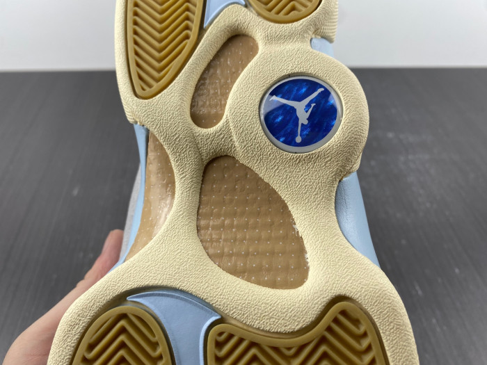 SoleFly x Air Jordan 13 -DX5763-100