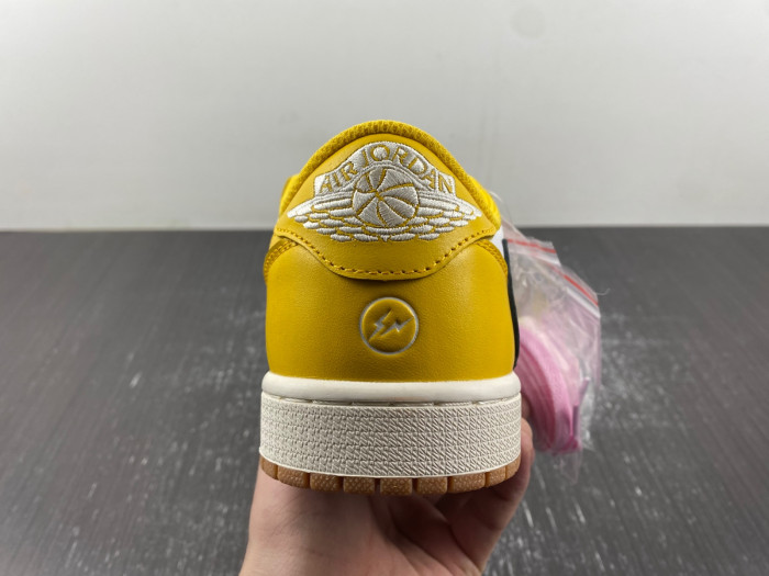 Travis Scott x Air Jordan 1 Low OG TSDZ4137-700