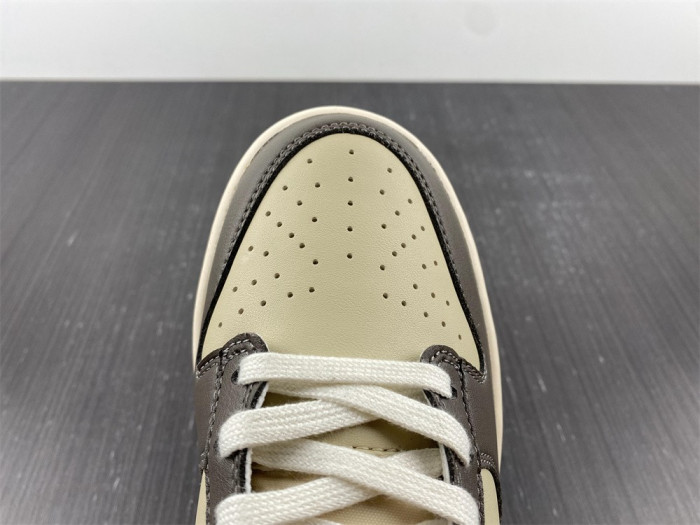 Nike Dunk Low Khaki FB4960-210