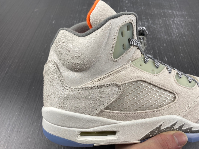 Jordan 5 Retro SE Craft Light Orewood Brown FD9222-180