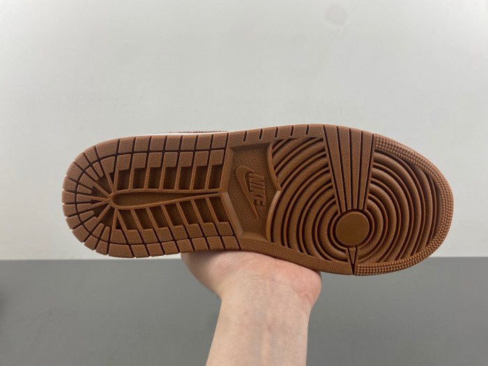 Air Jordan 1 Low SE Legend Coffee FJ3453-200