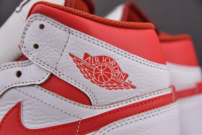 Air Jordan 1 Mid SE Dune Red FJ3458-160
