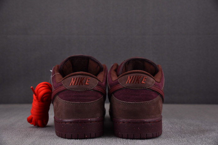 Nike SB Dunk Low Premium Valentine