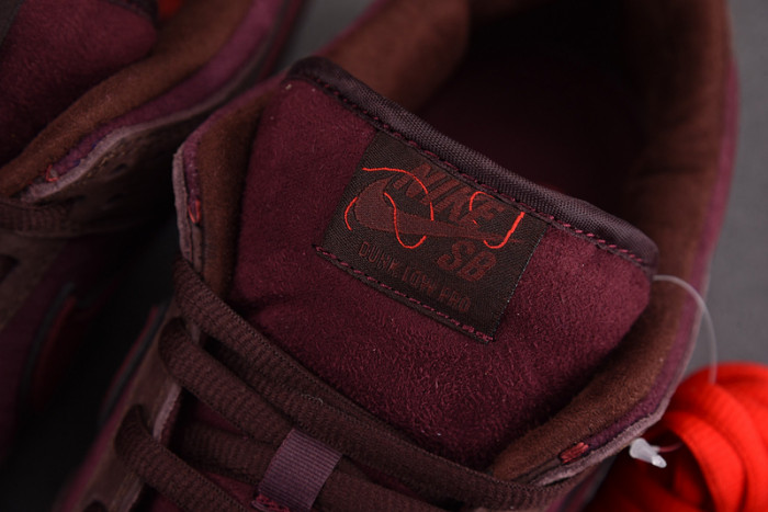 Nike SB Dunk Low Premium Valentine