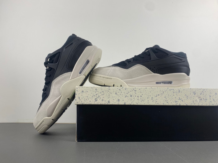 Air Jordan 4 RM “Black/Light Bone” FQ7939-001